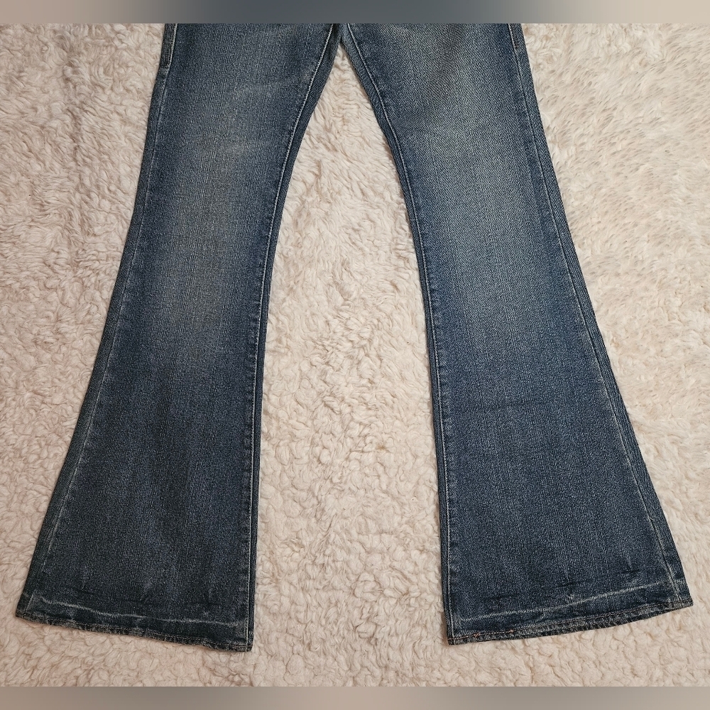 Rock & Republic Classic Vintage Wash Flared Jeans (NWOT) - Picture 4 of 10